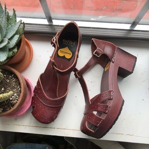 Swedish Hasbeens Platform Clogs